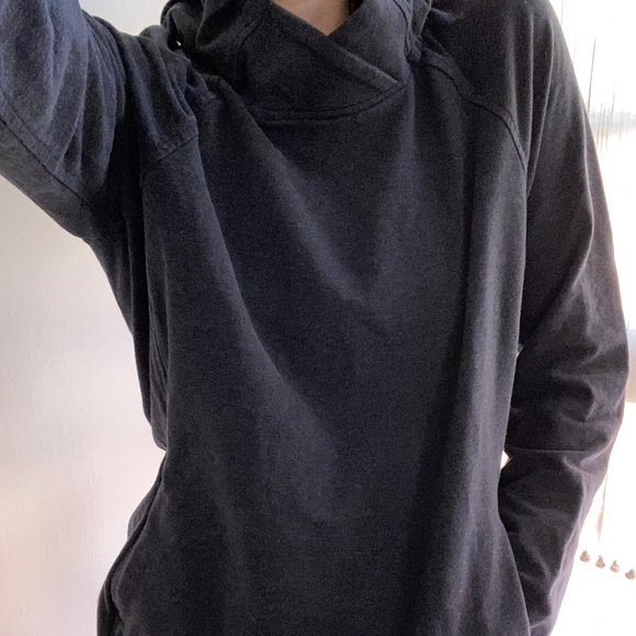 lululemon Pullover, Navy, MEDIUM - Picture 5 of 5